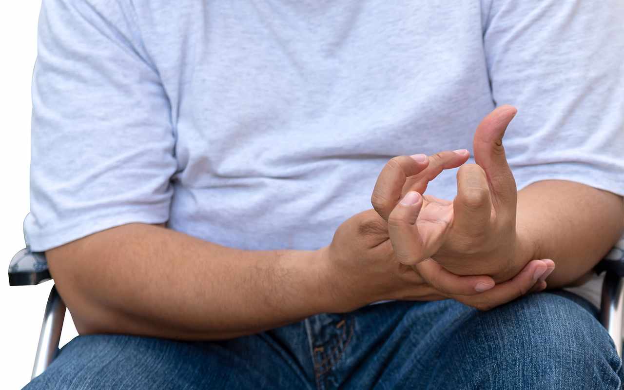 Understanding Bumps on Side of Fingers_ Causes_ Diagnosis _ Treatment