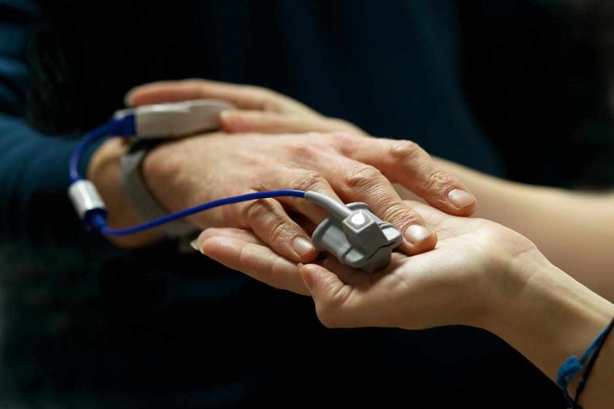 Why Blood Oxygen Levels Drop While Sitting Down_